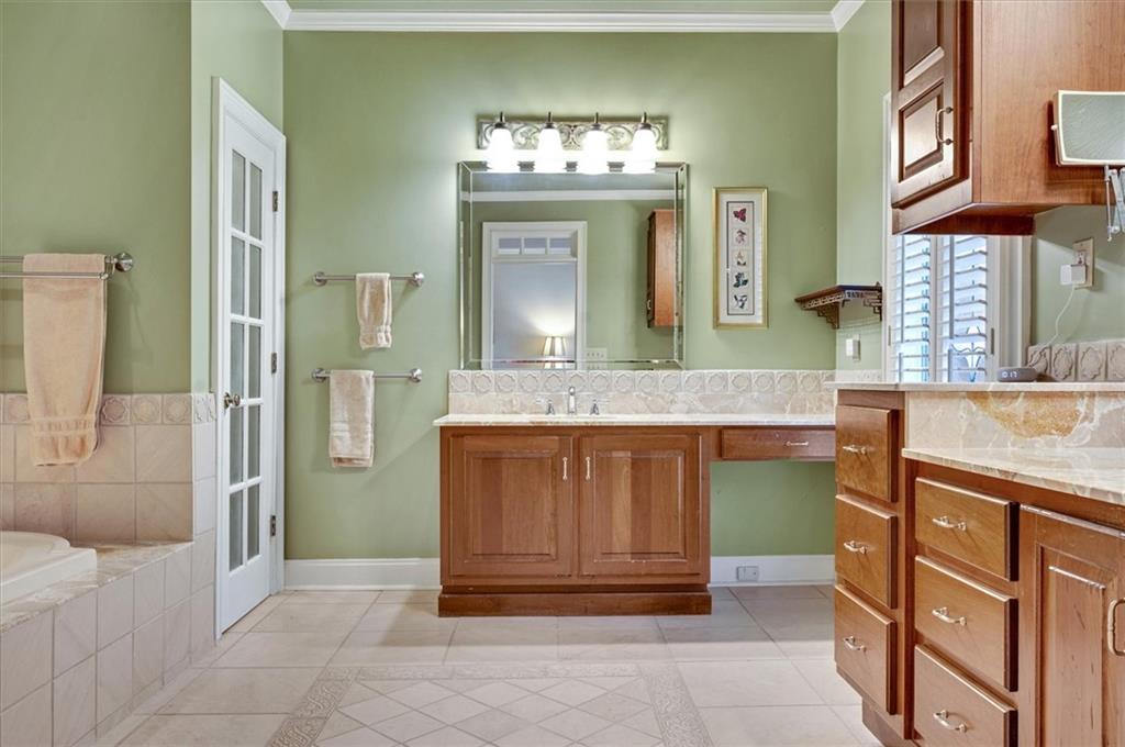 725 Ashcreek Court