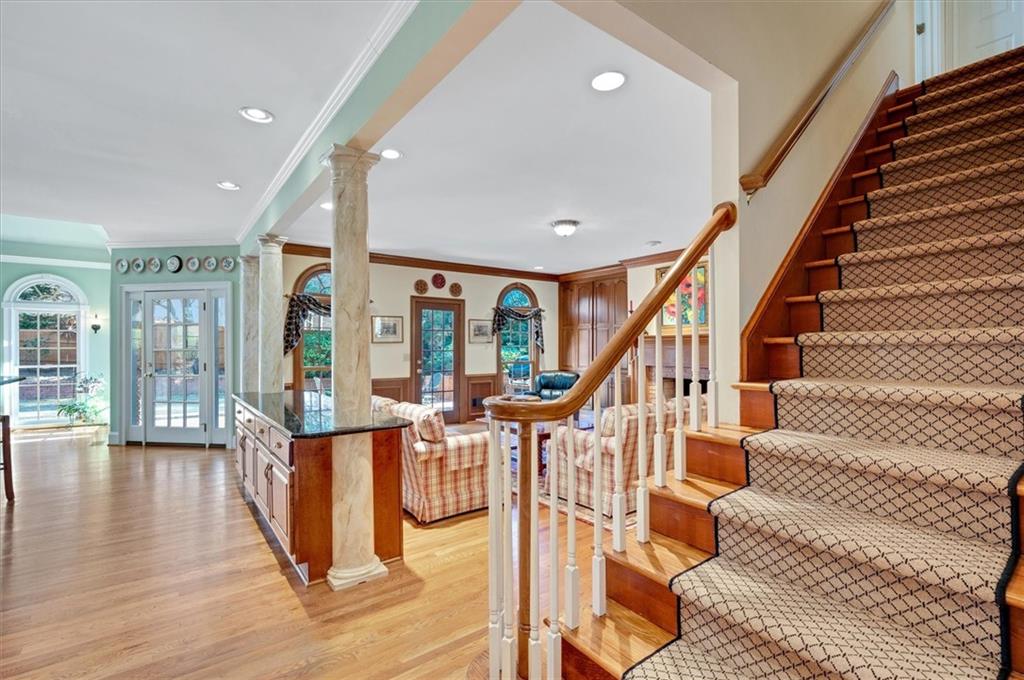 725 Ashcreek Court