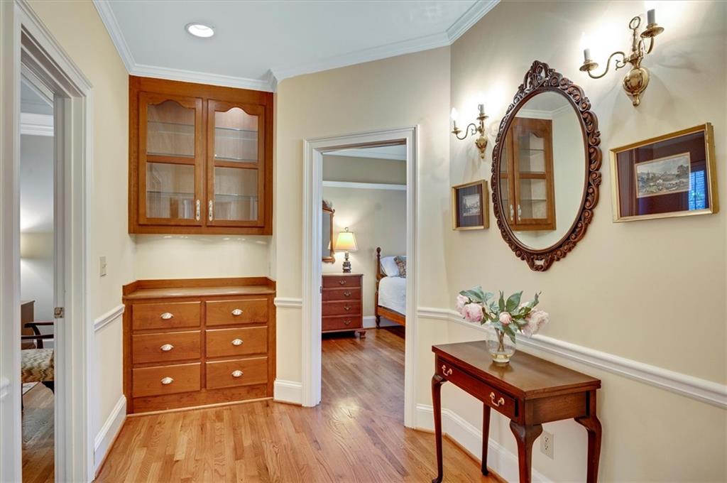 725 Ashcreek Court