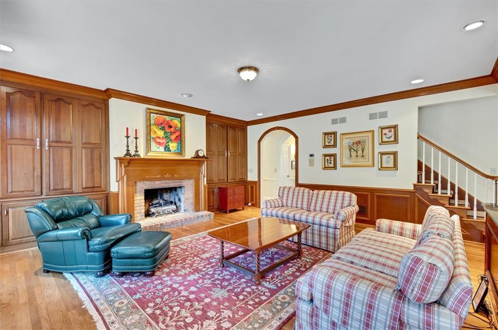 725 Ashcreek Court