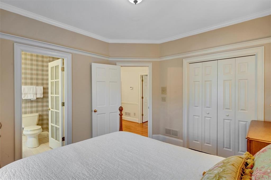 725 Ashcreek Court