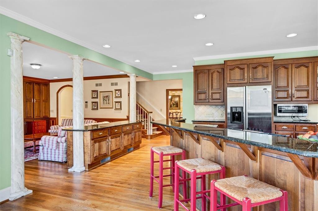 725 Ashcreek Court