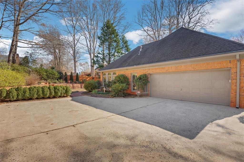 725 Ashcreek Court