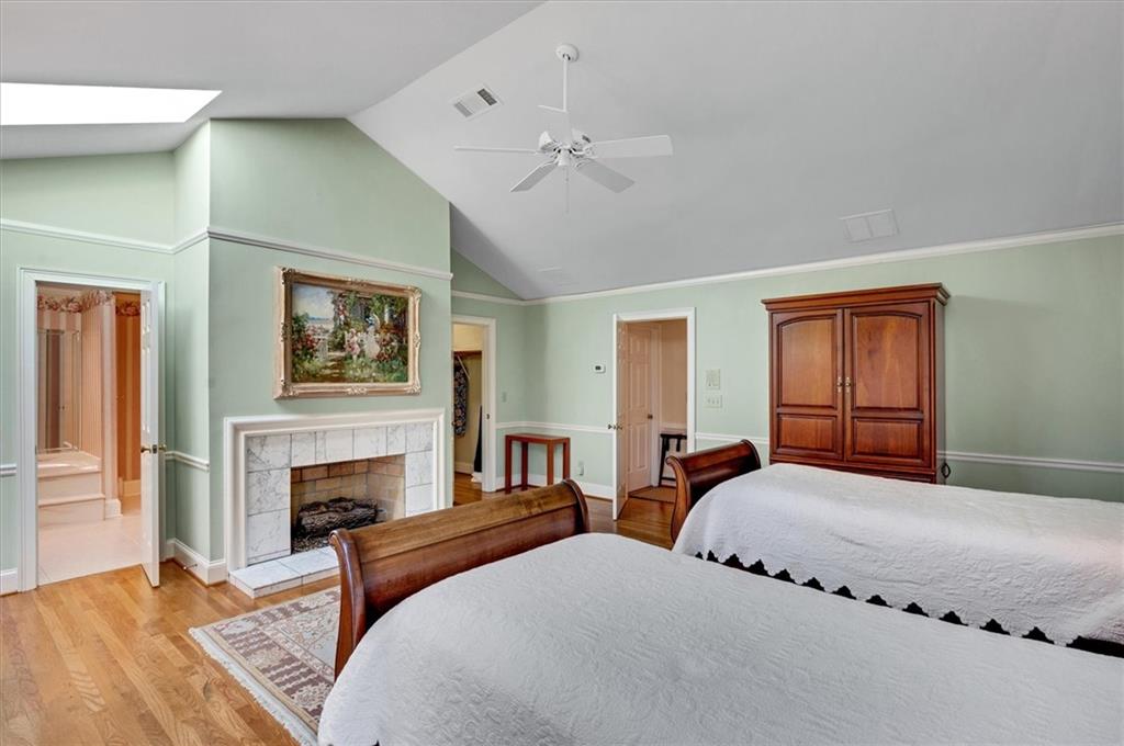 725 Ashcreek Court