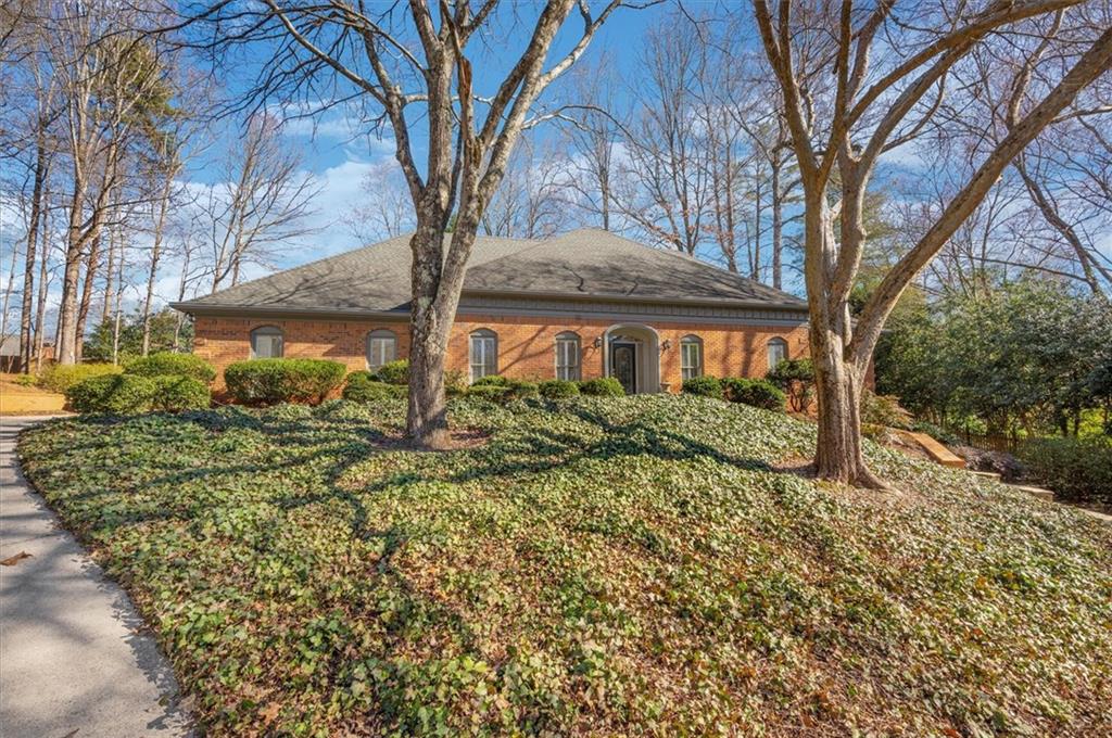 725 Ashcreek Court