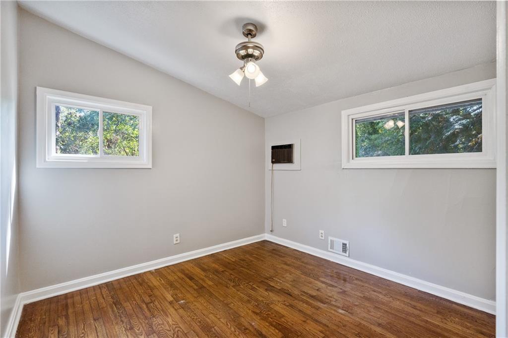 133 Strickland Drive SW