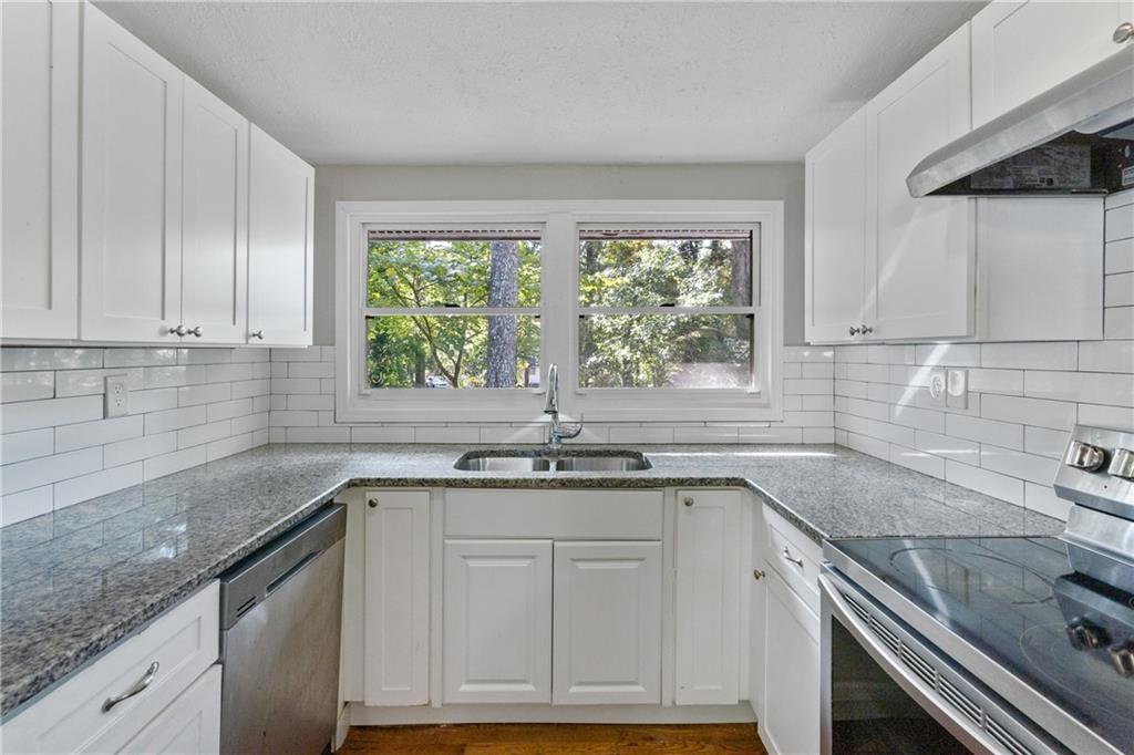 133 Strickland Drive SW