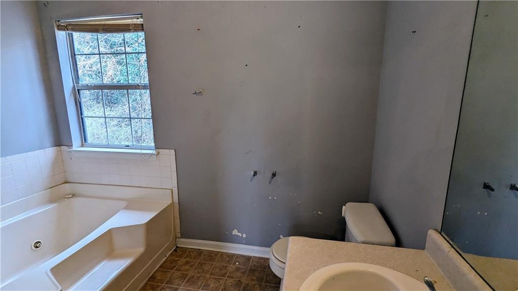 4123 Ward Lake Trail