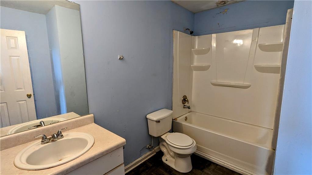 4123 Ward Lake Trail