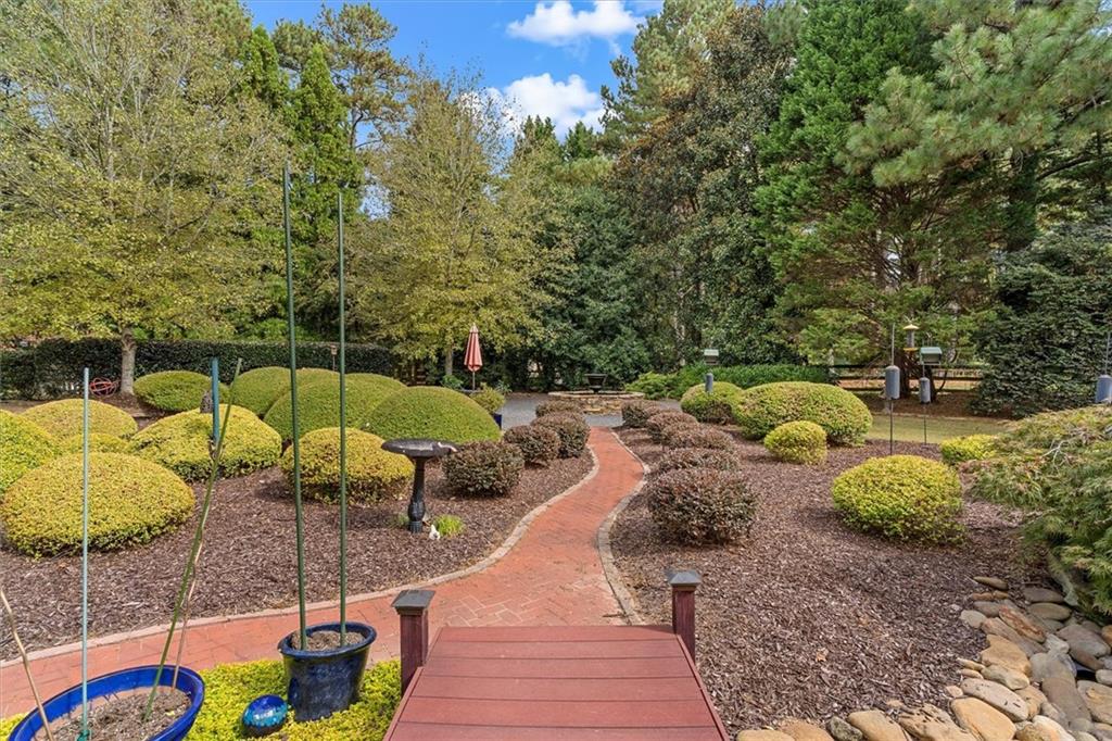 335 Petersford Way