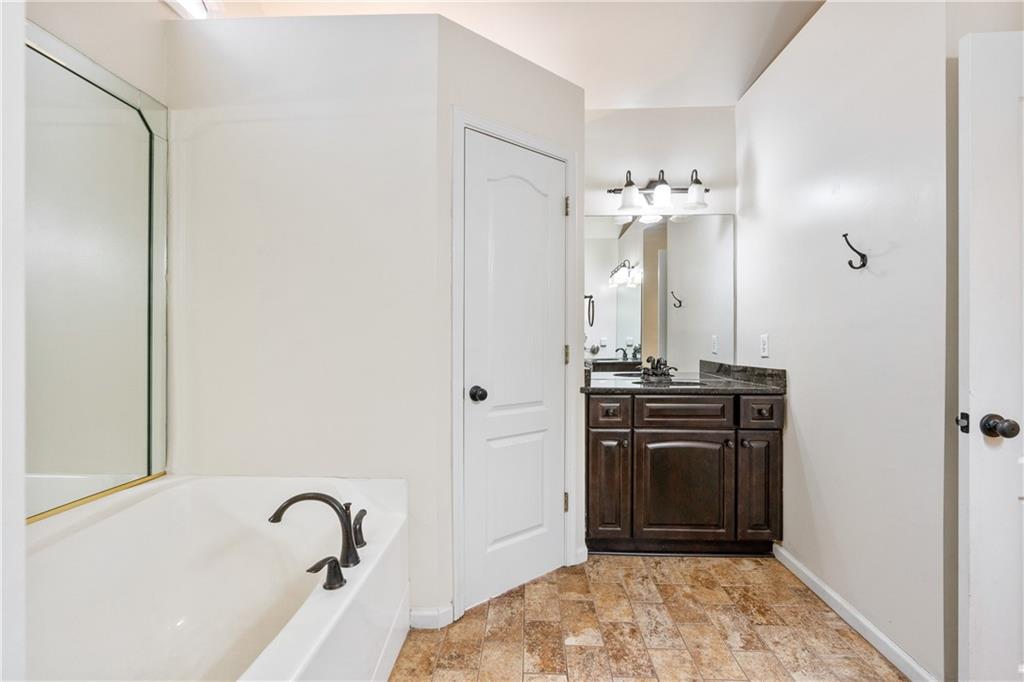 4268 Moccasin Trail