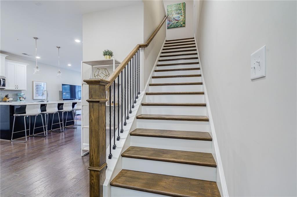 384 Niles Court Unit 2