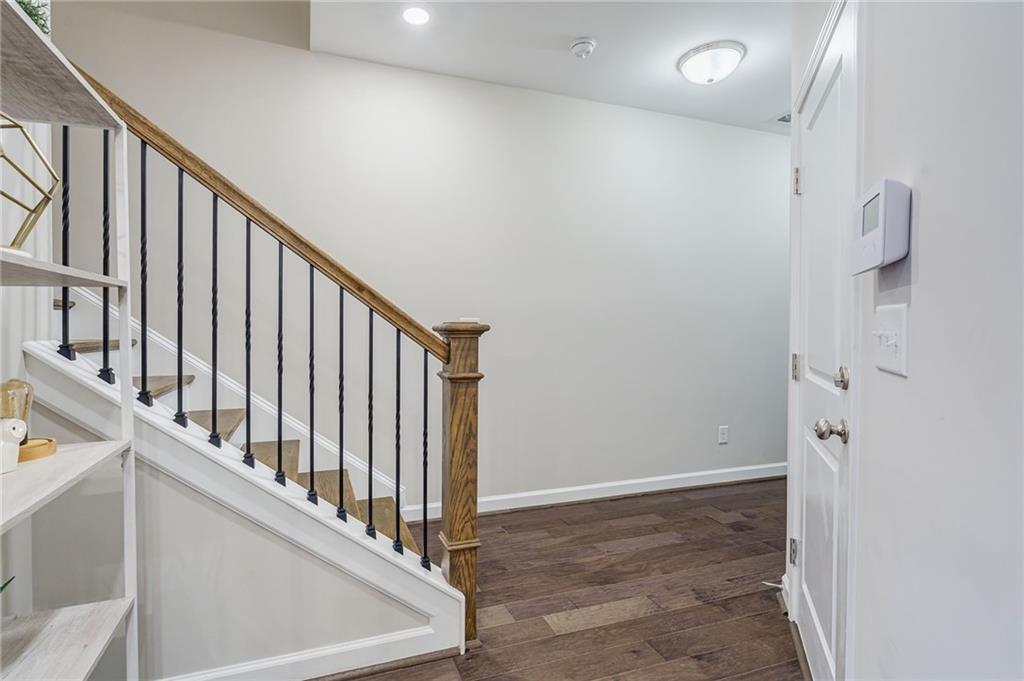 384 Niles Court Unit 2