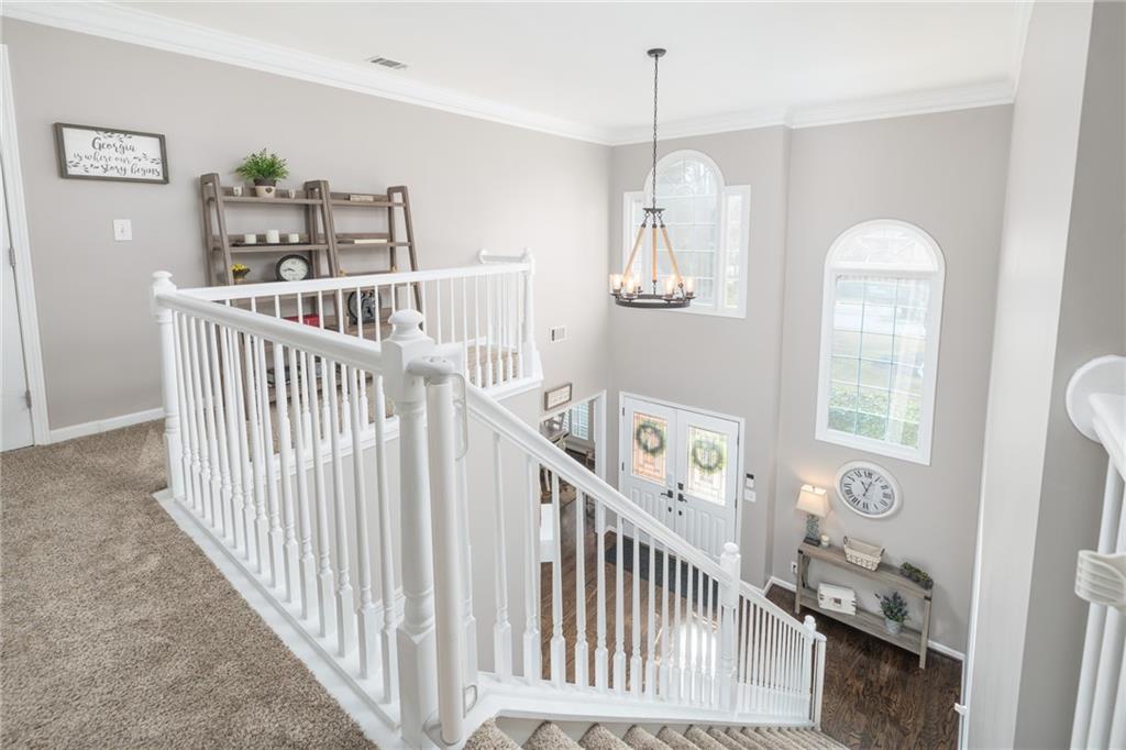 525 Montrose Lane