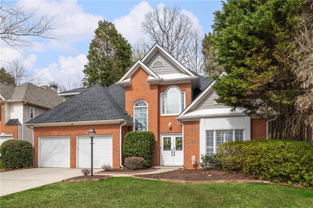 525 Montrose Lane