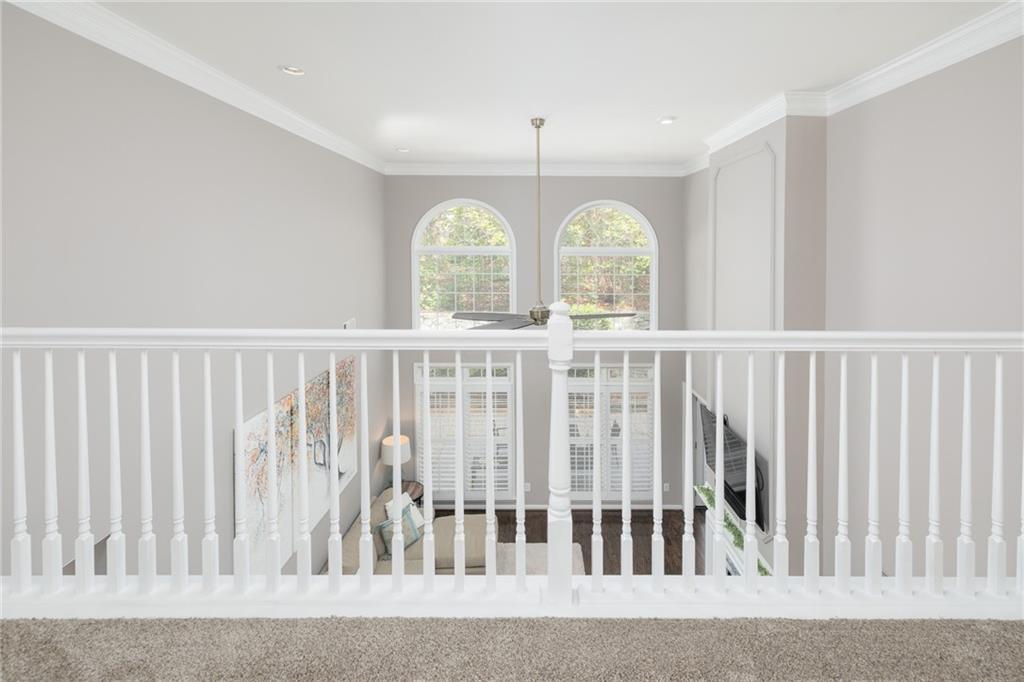 525 Montrose Lane