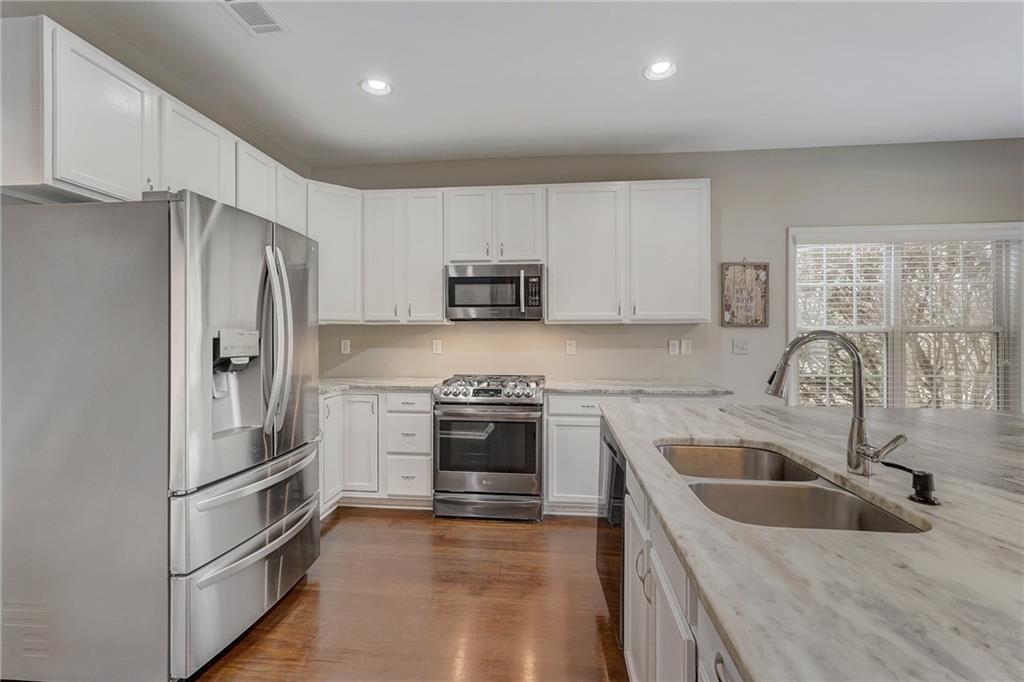 2930 Belshire Trail