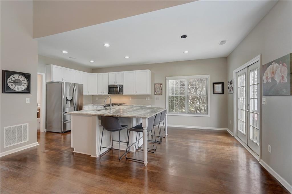 2930 Belshire Trail