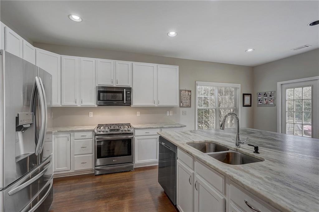 2930 Belshire Trail