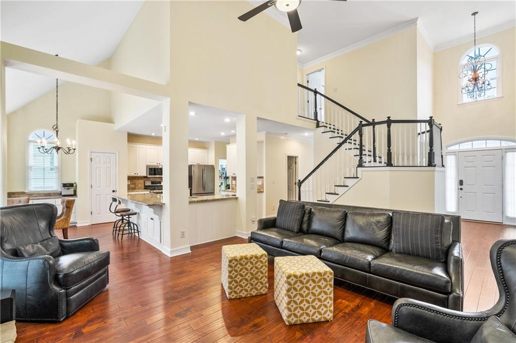 1550 Fallen Leaf Drive SW