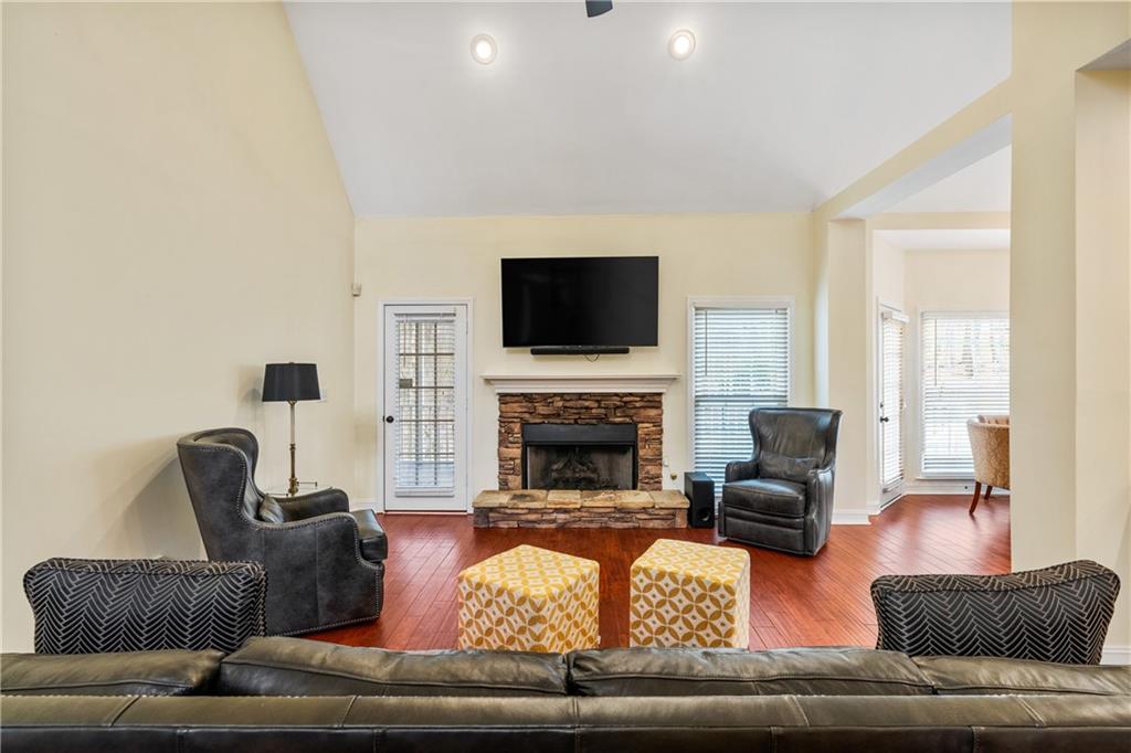 1550 Fallen Leaf Drive SW