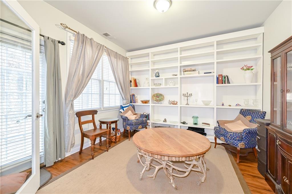2501 Longcourt Circle SE Unit 6