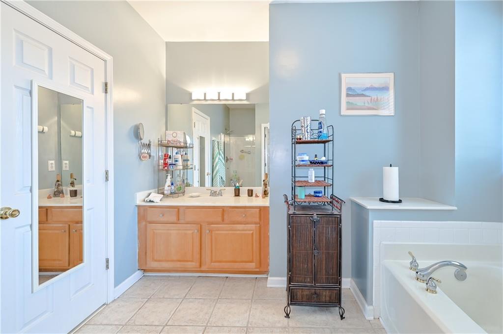 2501 Longcourt Circle SE Unit 6
