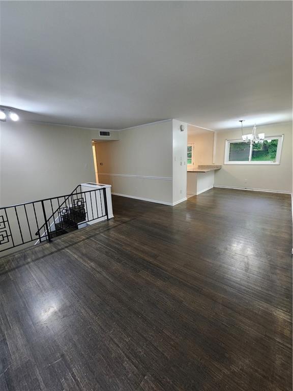 2500 Rolling View Drive SE
