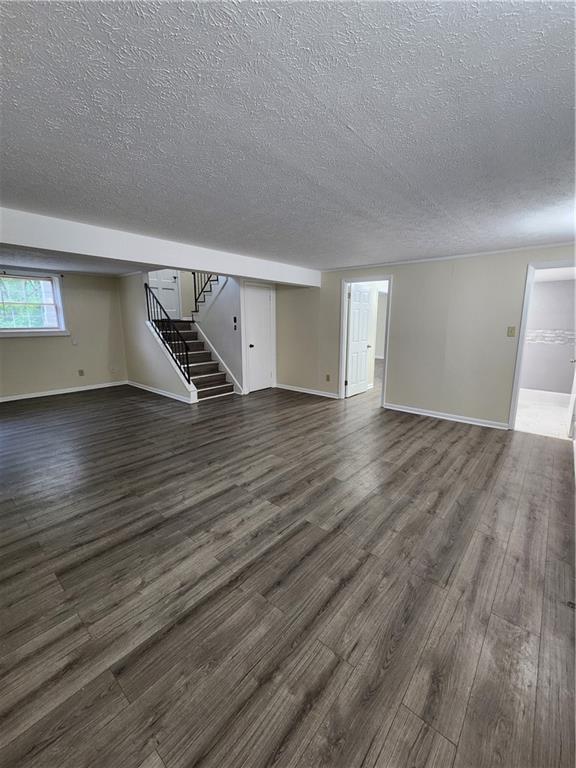 2500 Rolling View Drive SE