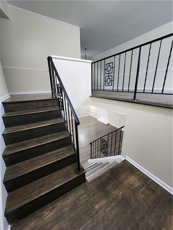 2500 Rolling View Drive SE