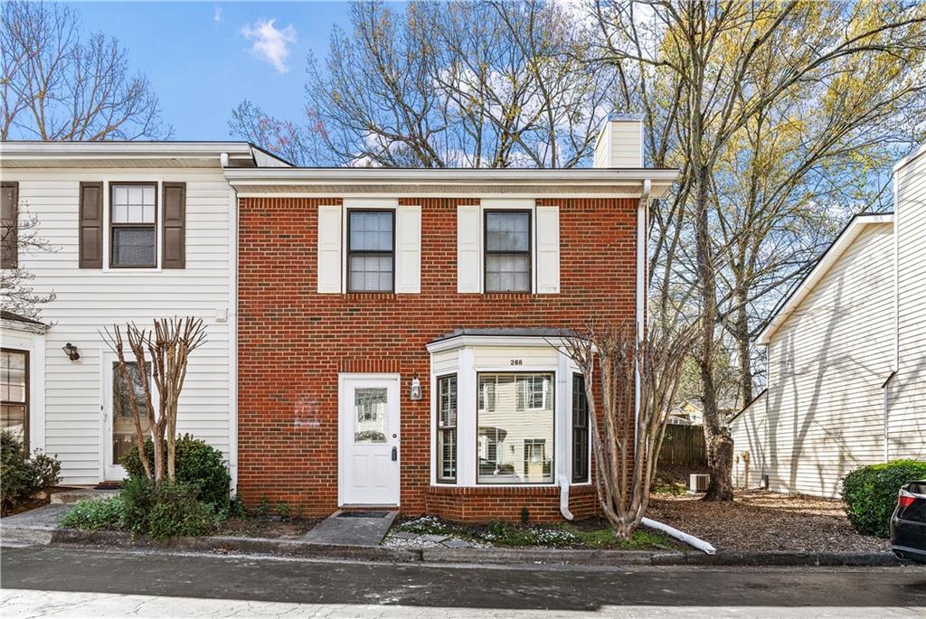 268 Shaded Oaks Lane SE