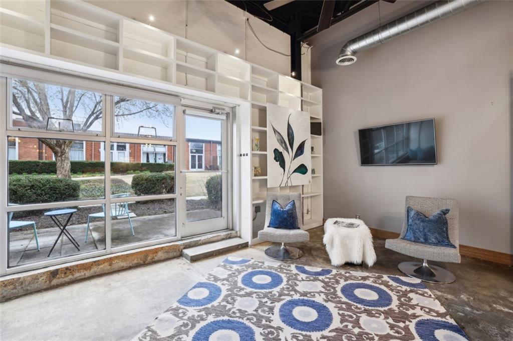 5200 PEACHTREE Road Unit 1106