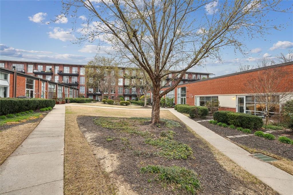 5200 PEACHTREE Road Unit 1106