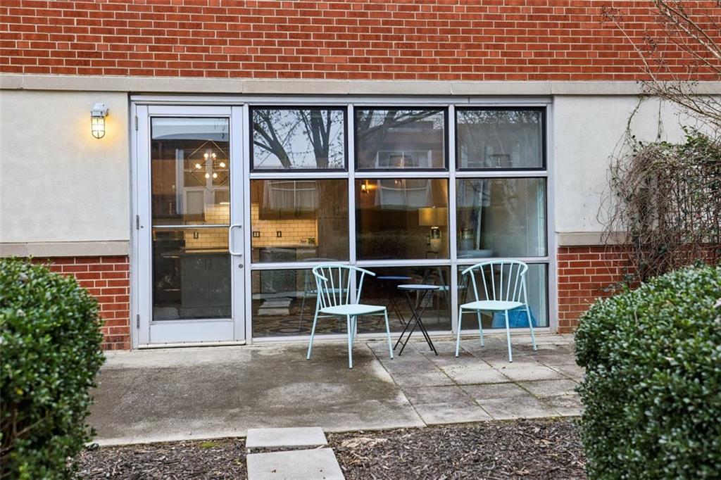 5200 PEACHTREE Road Unit 1106