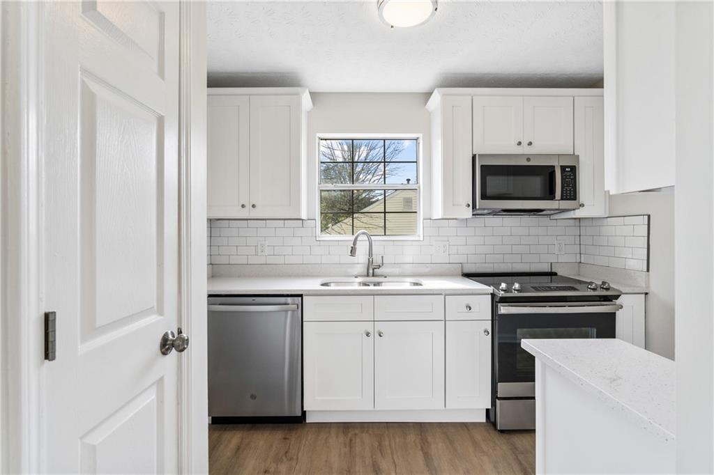 3395 Lineview Drive