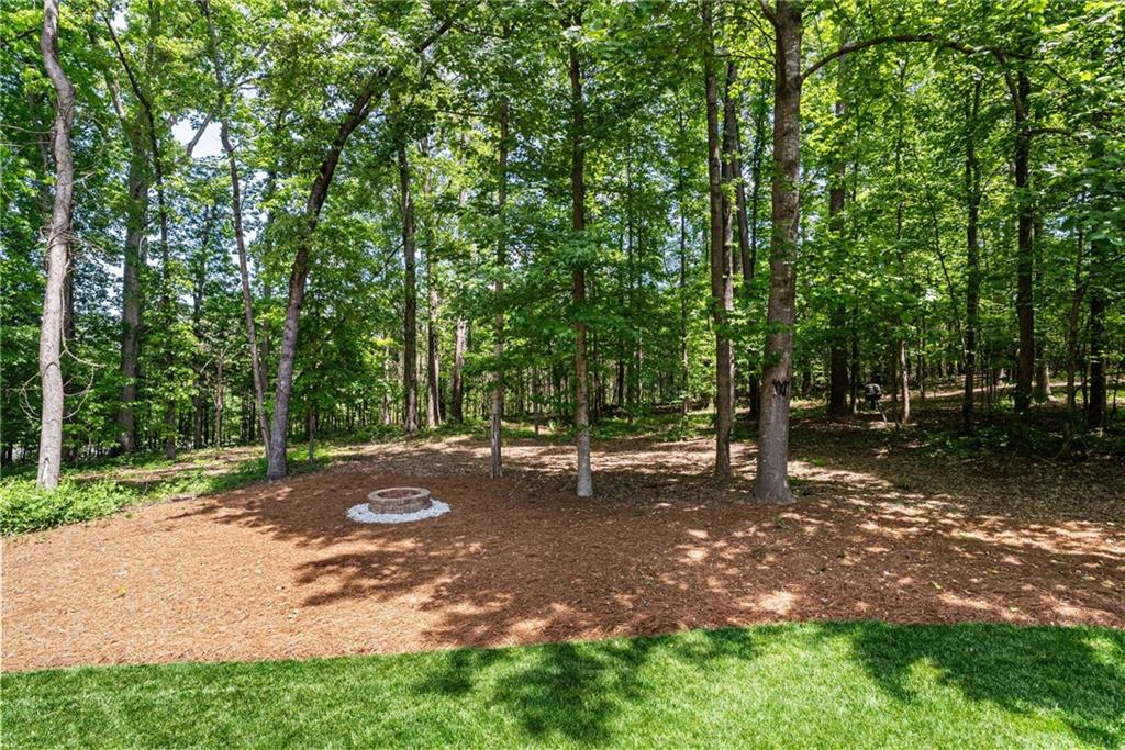 183 Sedalia Court