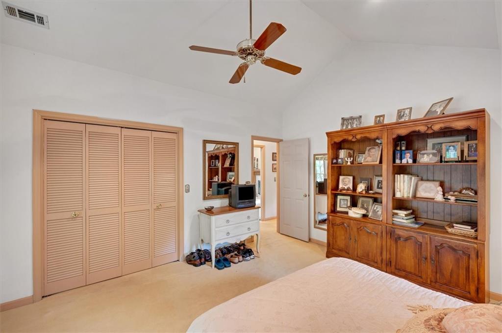 15445 Thorntree Run