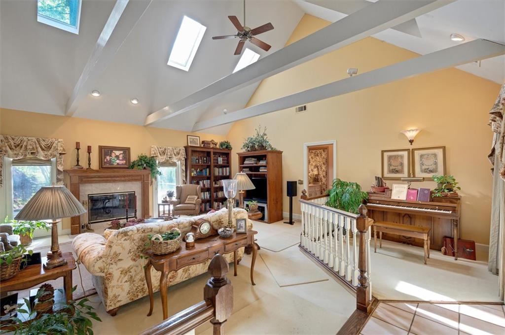 15445 Thorntree Run