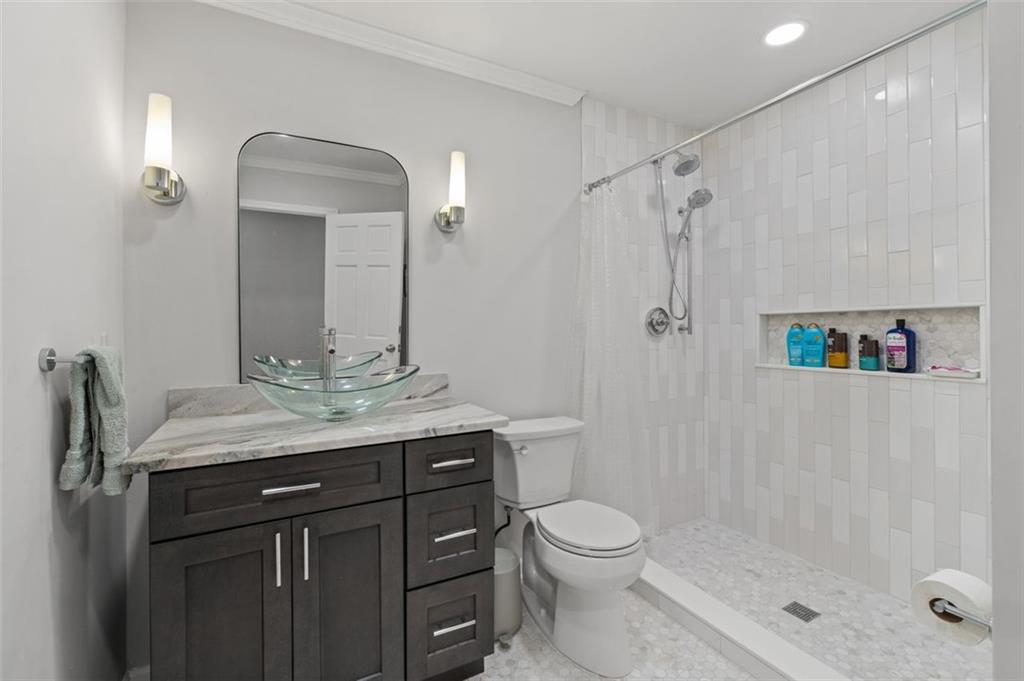 4725 BRINKLEY Lane