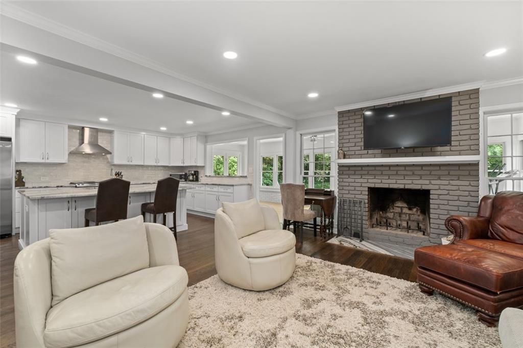 4725 BRINKLEY Lane