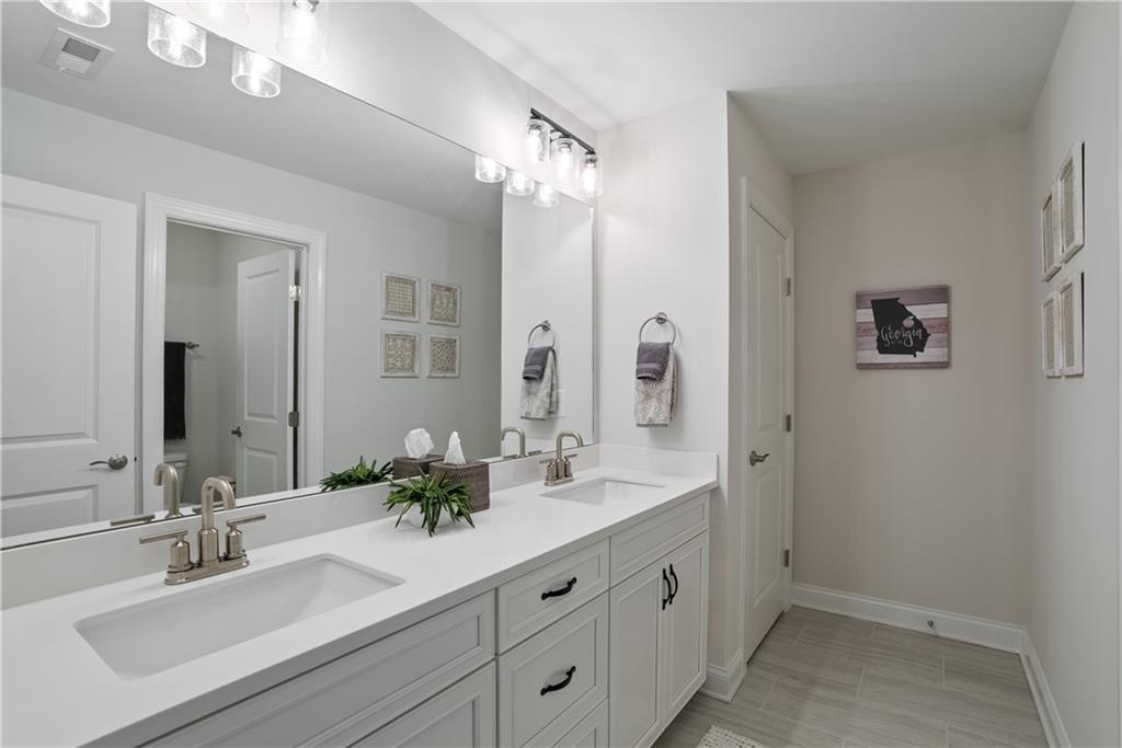 203 Grandmar Chase