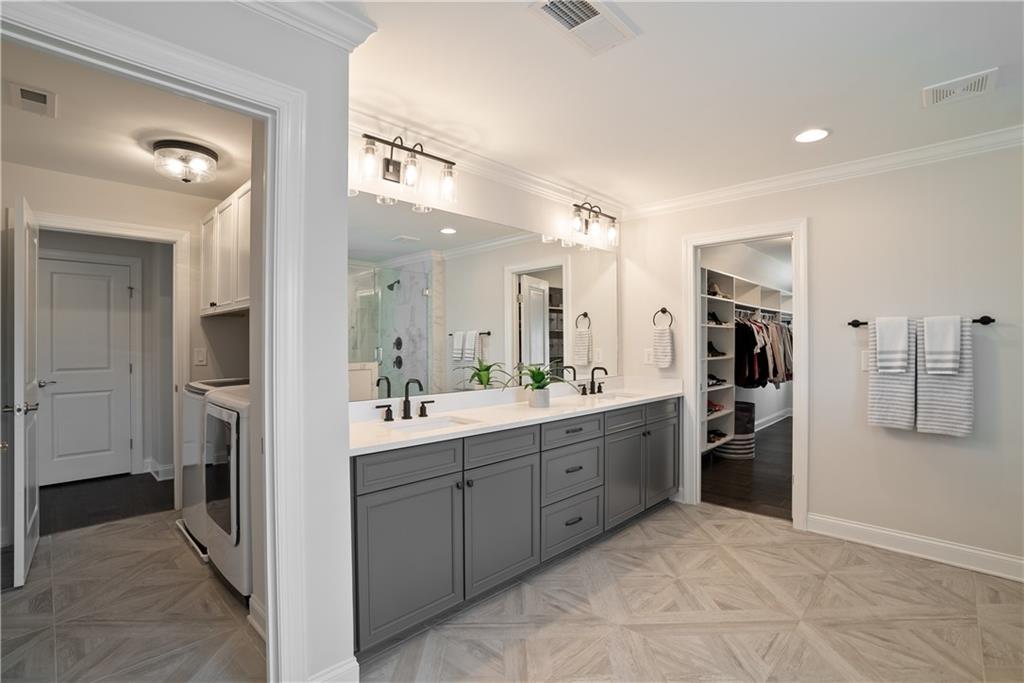 203 Grandmar Chase