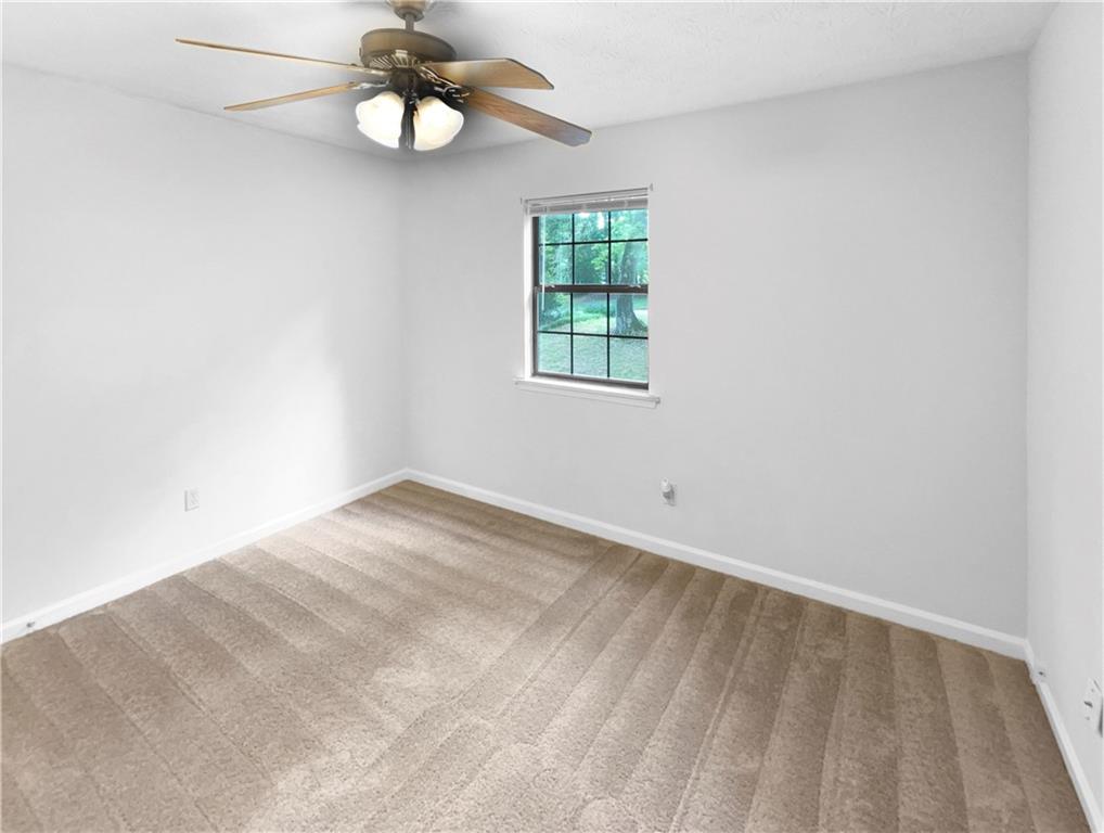 1943 Roberts Lane