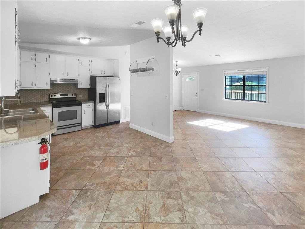1943 Roberts Lane