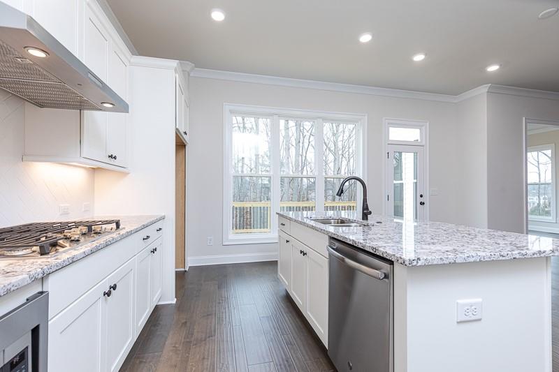 2411 Siskin Square Road