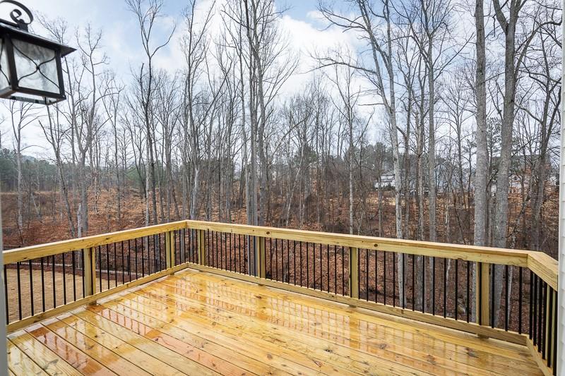 2411 Siskin Square Road