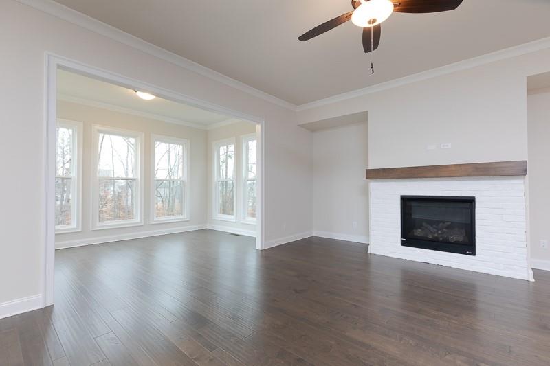 2411 Siskin Square Road