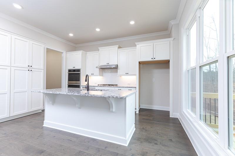 2411 Siskin Square Road