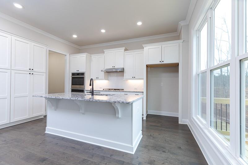 2411 Siskin Square Road