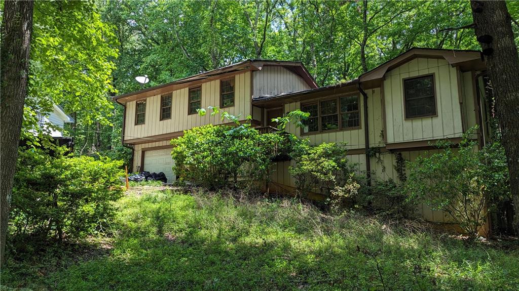 5847 Navarre Court